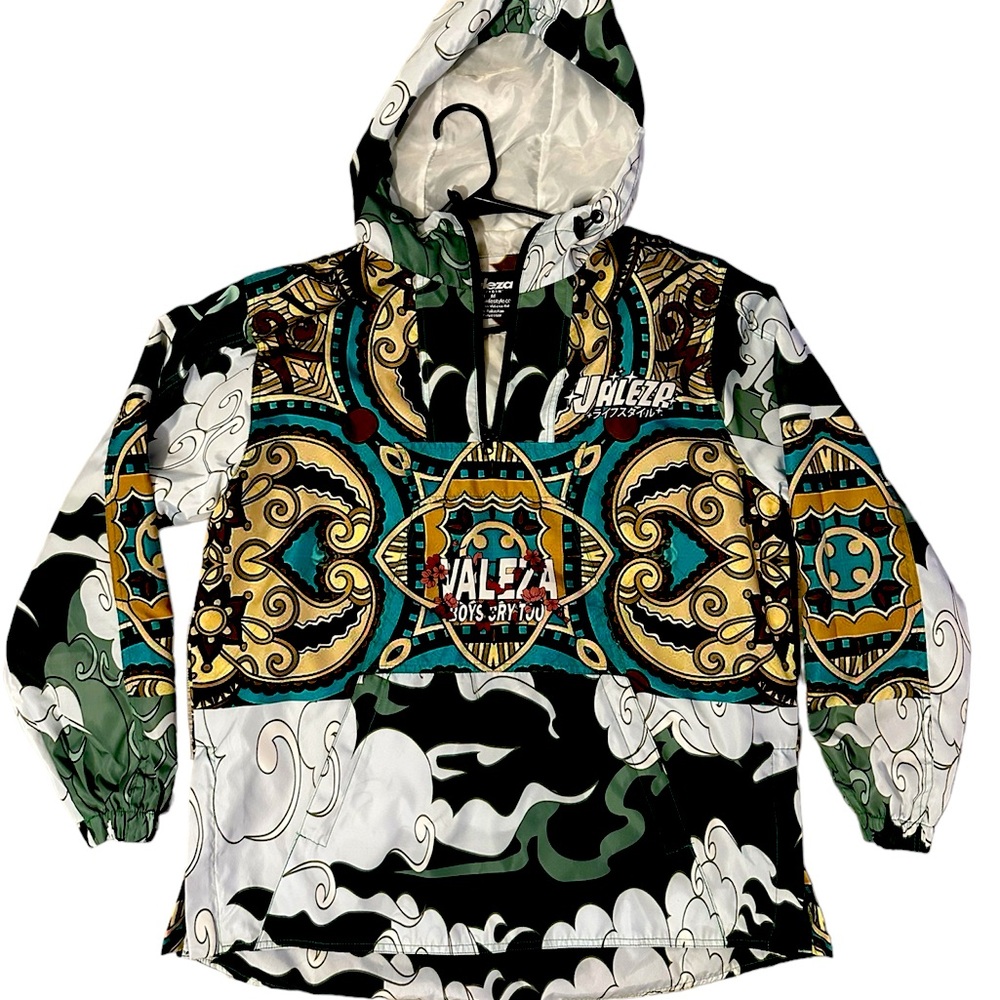 i need it Almost new blouse. M size.  male